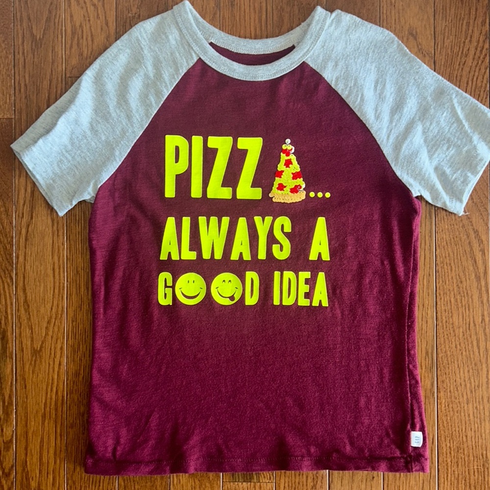 🍕 GAP T Shirt Size S